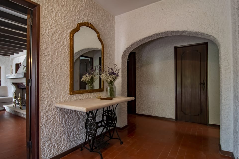 Entrance (2)