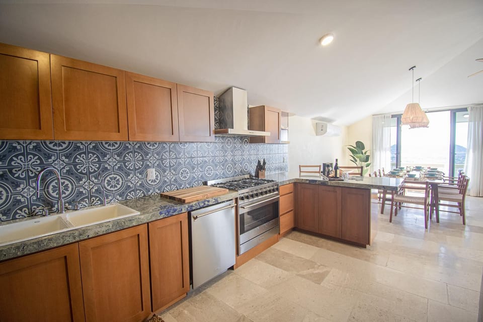 Amazing Kitchen with everything you might need
