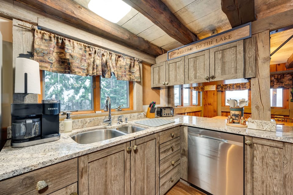Kitchen | 1st Floor