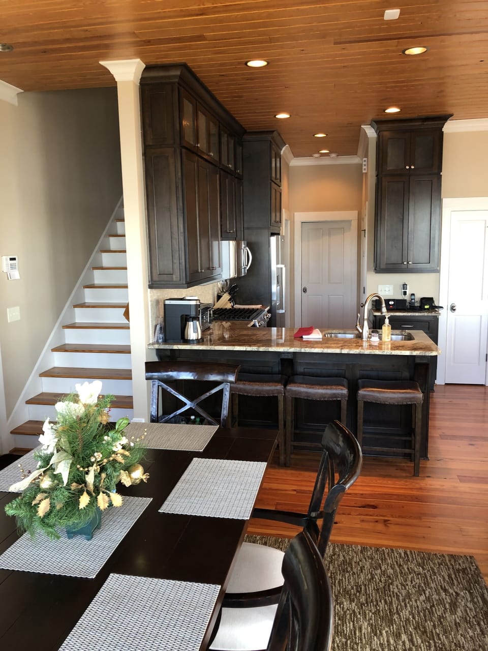 Living room/kitchen area