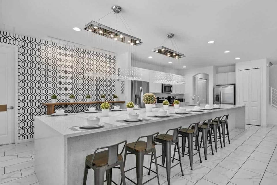 Dining area + full kitchen