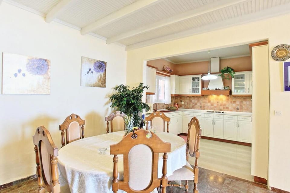 House | 3 bedrooms