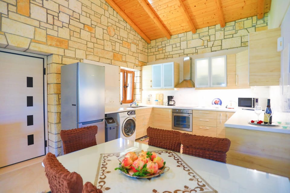 House, Smoking | 2 bedrooms