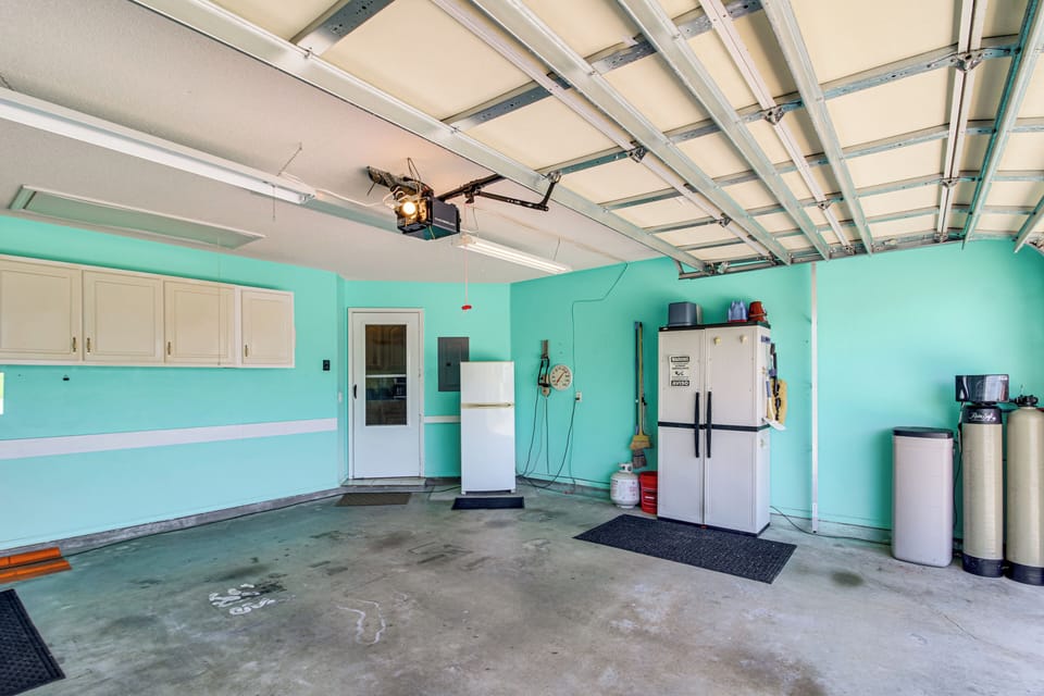 Garage | Parking (2 Vehicles)