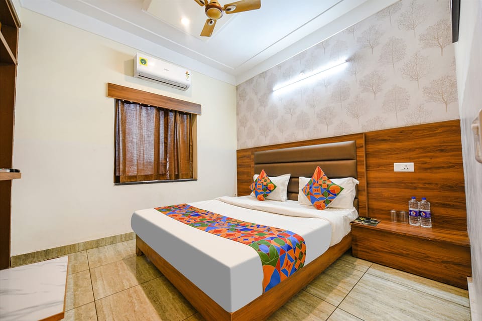 Deluxe Room | Egyptian cotton sheets, premium bedding, in-room safe, free WiFi