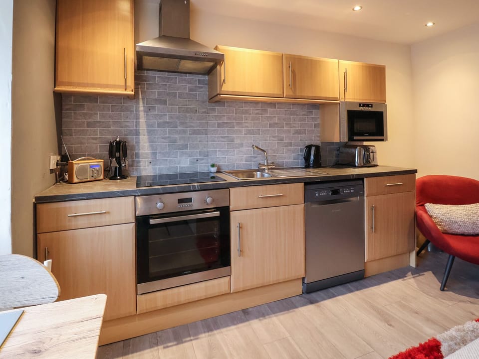 Fridge, dishwasher, electric kettle, toaster