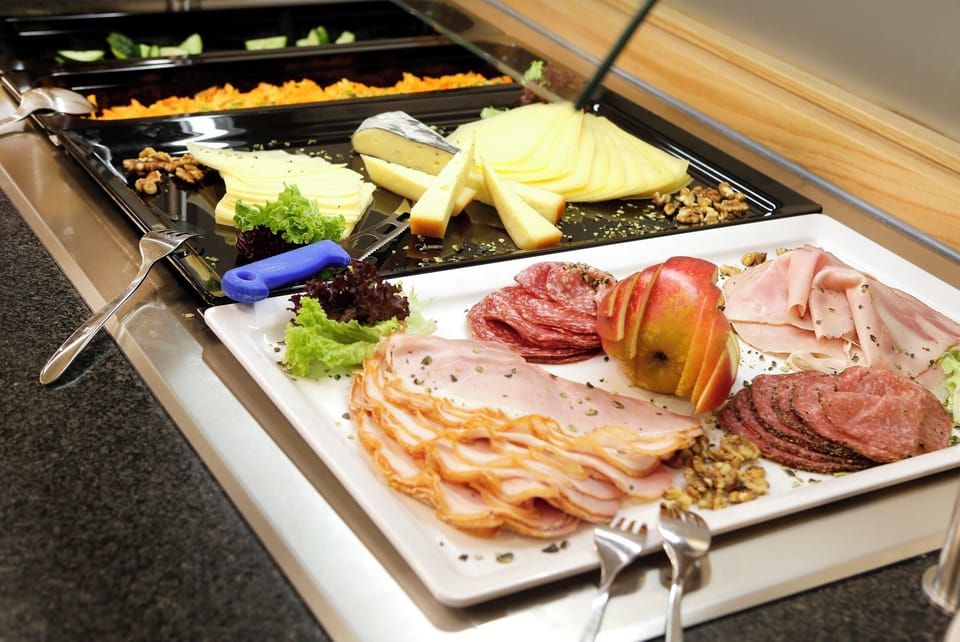 Daily buffet breakfast for a fee