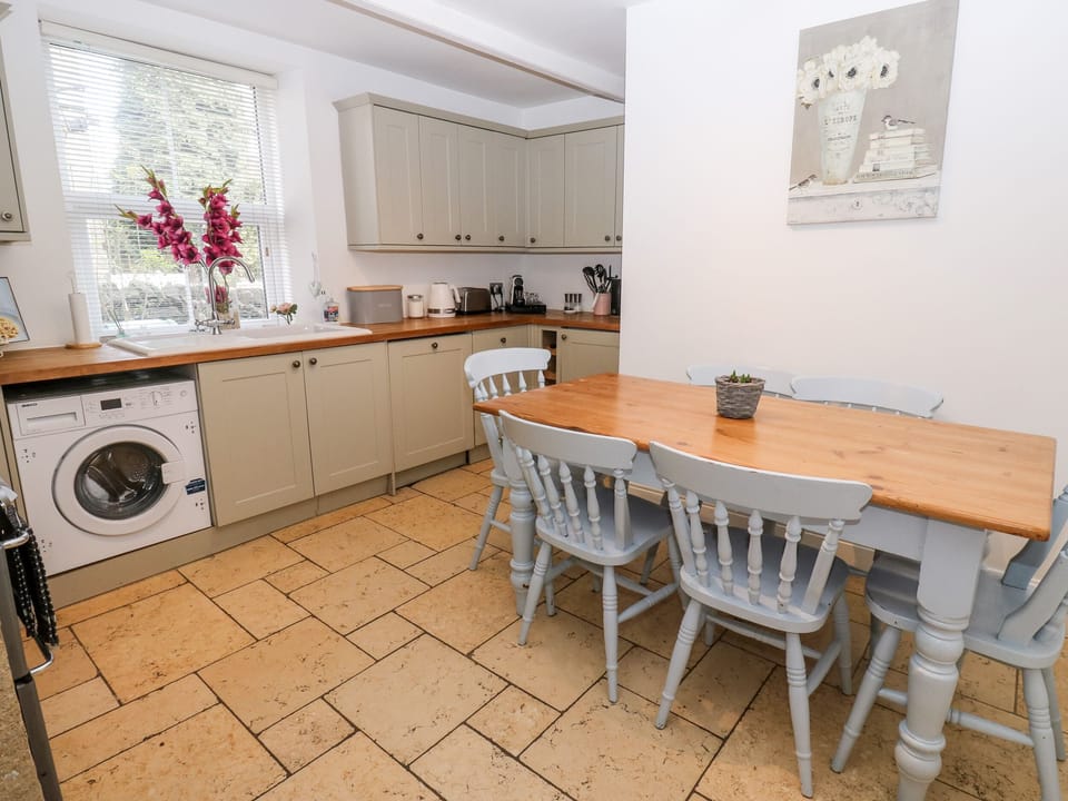 Fridge, dishwasher, electric kettle, toaster