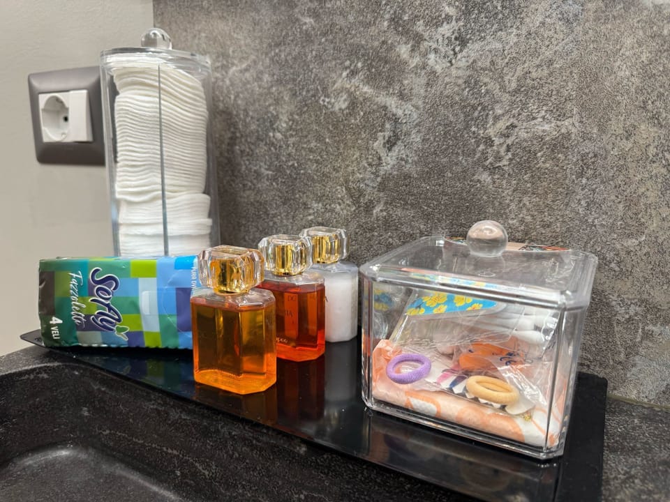 Superior Room | Bathroom | Shower, eco-friendly toiletries, hair dryer, bathrobes