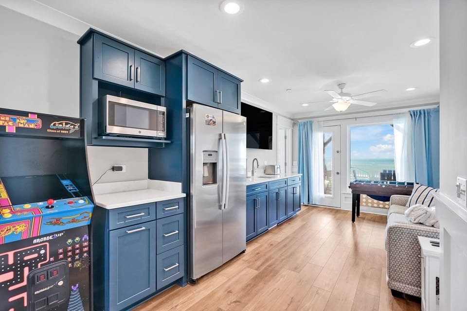 Kitchenette CG 4.12.25