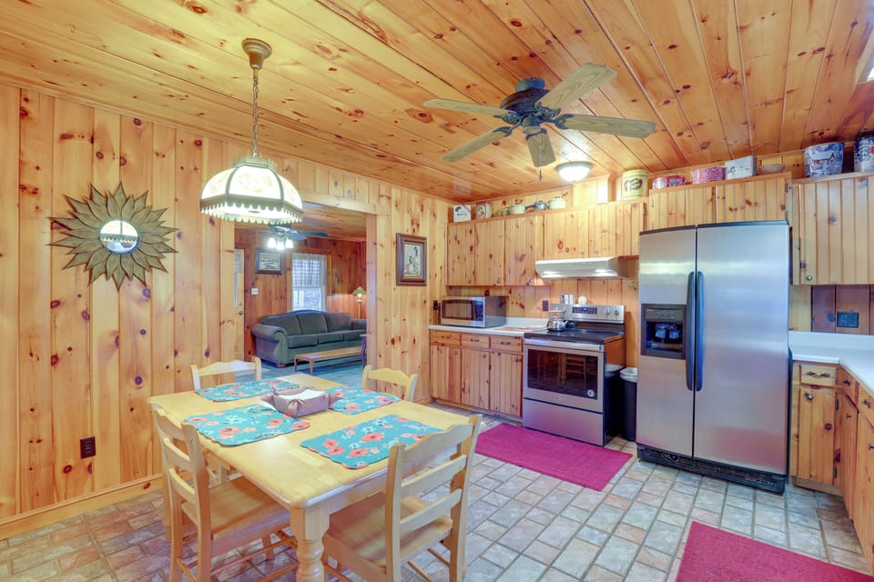 House (2 Bedrooms) | Interior