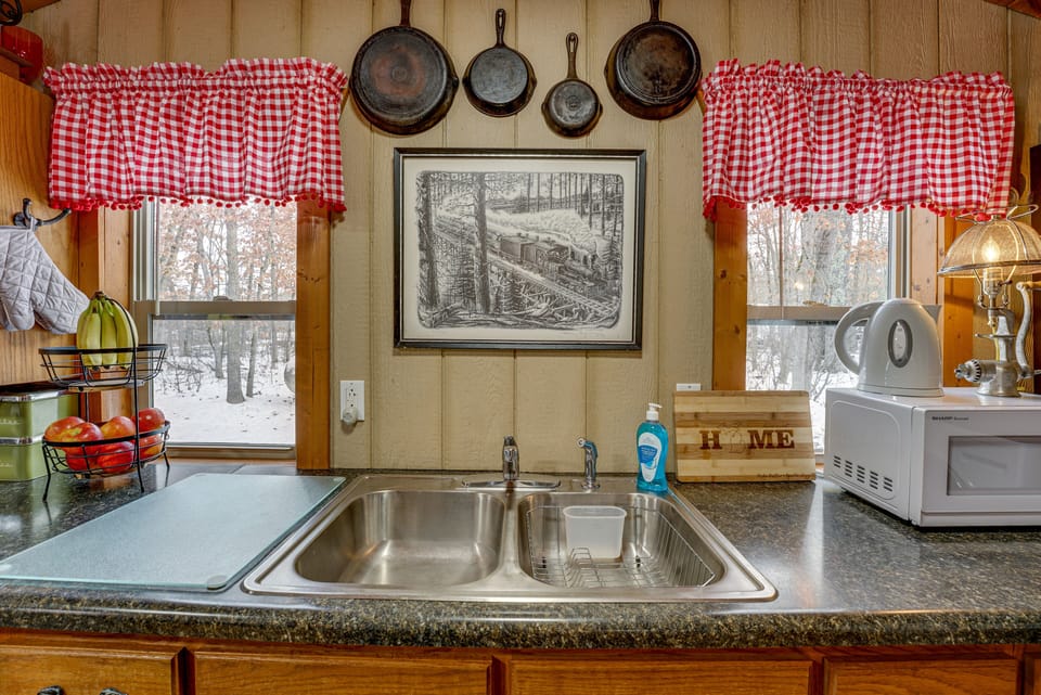 Cottage (2 Bedrooms) | Interior