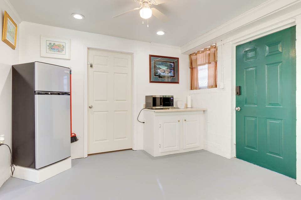 Apartment (1 Bedroom) | Interior