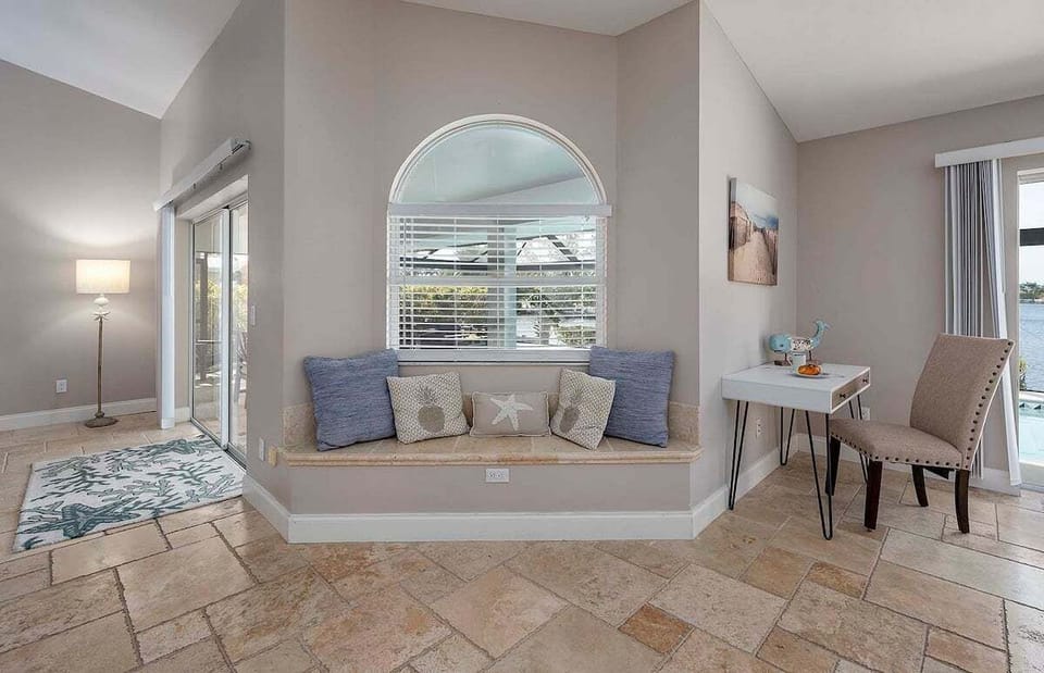 Cozy Nook Area Great for Reading and Desk for Work