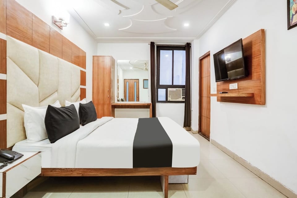 Deluxe Double Room, 1 Double Bed, Ground Floor | Egyptian cotton sheets, premium bedding, down comforters, pillowtop beds