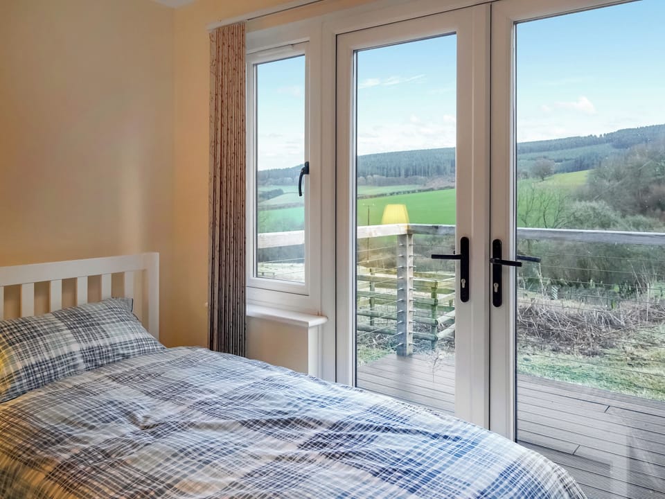 Bedroom with 2 single beds | The Old Stables, Presteigne