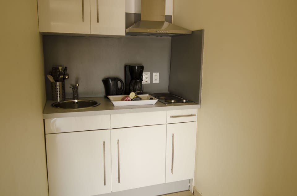 Private kitchenette