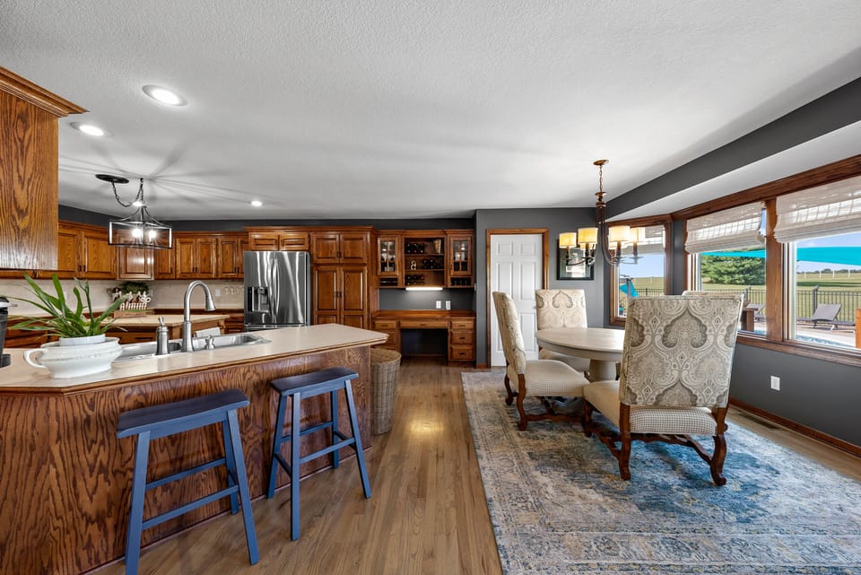 Massive well equipped kitchen