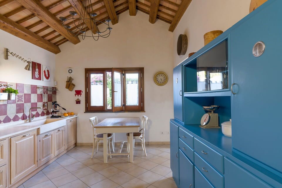 Autumn, Kitchen, Spring, Summer