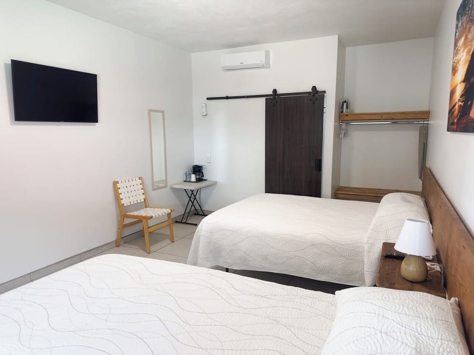 WiFi (free), bed sheets