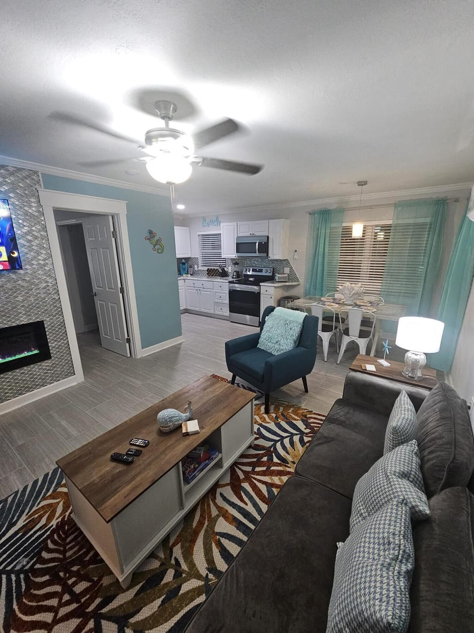 Spacious living room.