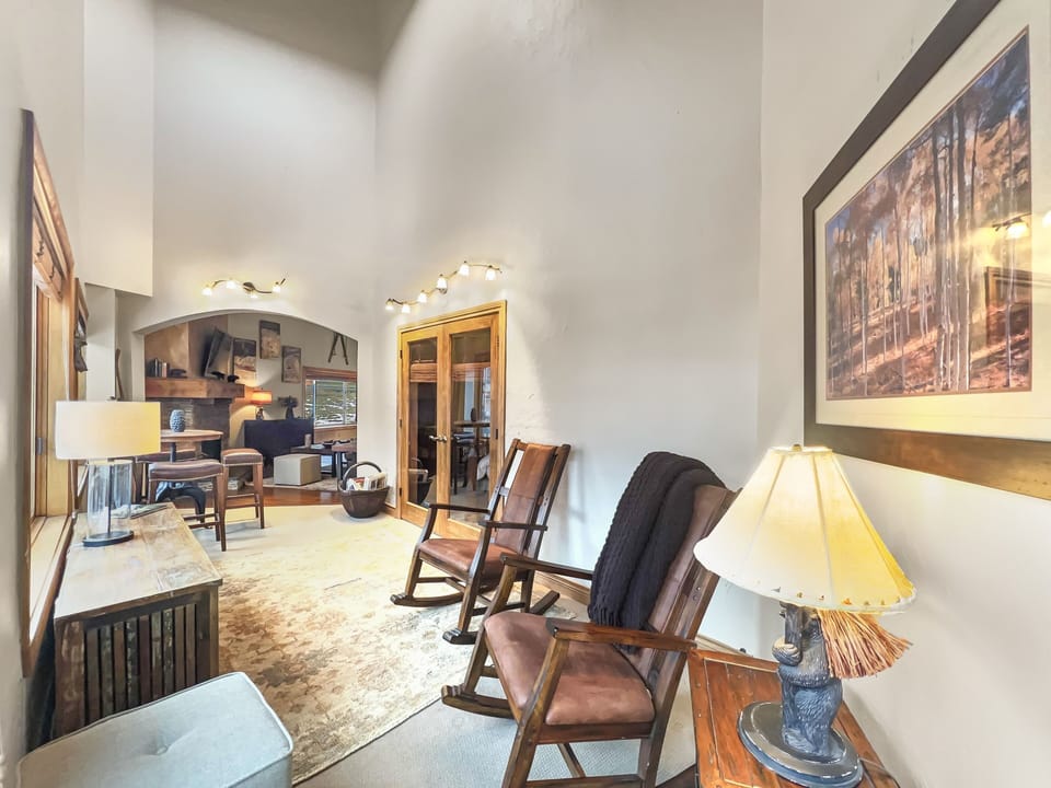 Condo, 3 Bedrooms | Interior