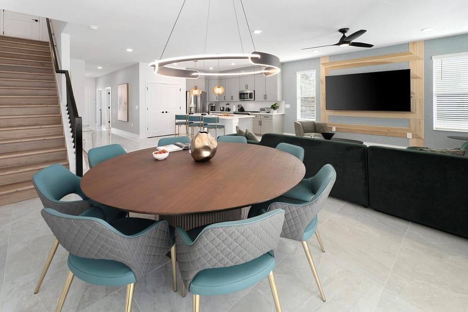 Dining Room *Highlight*