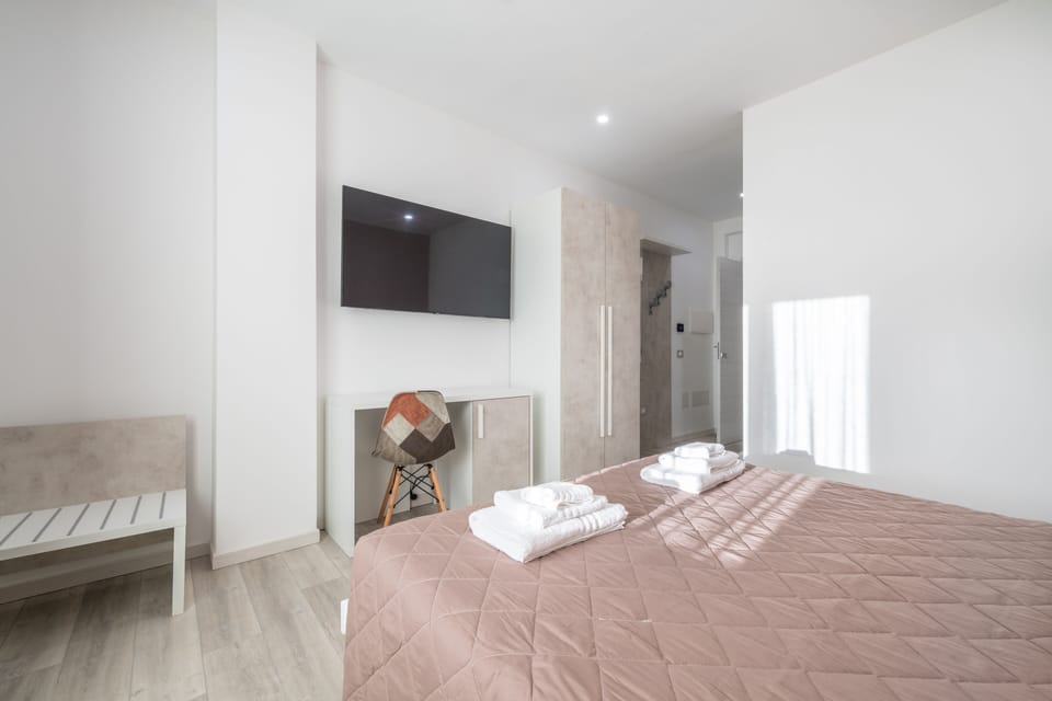 Superior Room | Memory foam beds, desk, laptop workspace, soundproofing