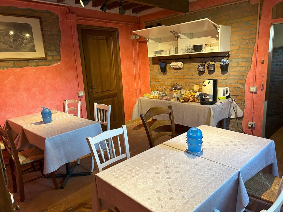 Free daily self-serve breakfast