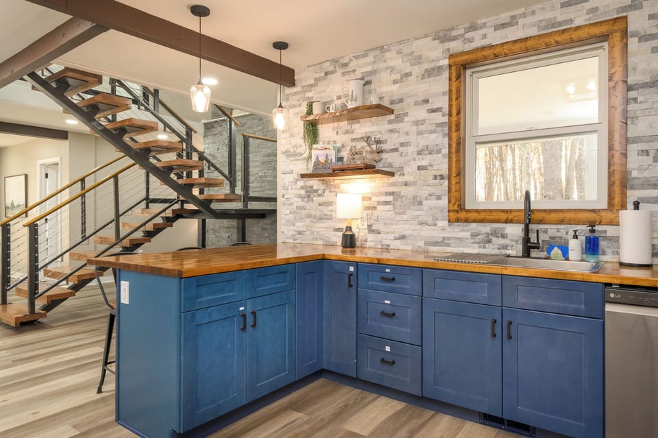 Thoughtfully stocked and beautifully designed - our kitchen has everything you need to whip up lakeside meals with ease.
