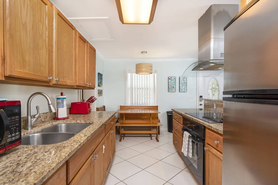 Apartment (Oceans 13 Unit A) | Exterior