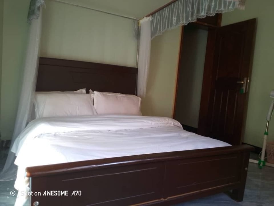 Basic Double Room | Free WiFi, wheelchair access
