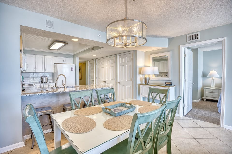 Dining Room Table 