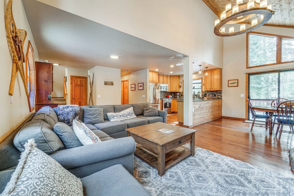 House (3 Bedrooms) | Interior