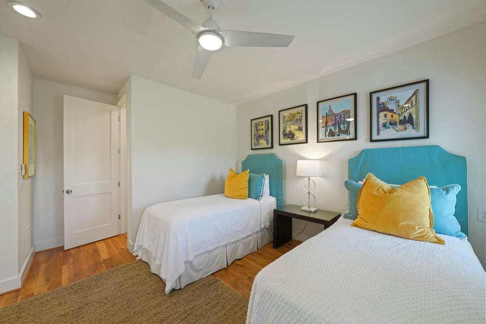 SECOND BEDROOM ON THIRD FLOOR, 2 TWINS
