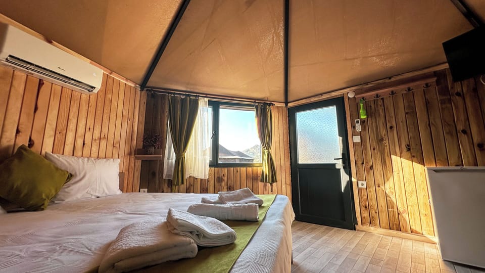 Classic Triple Room | Bed sheets