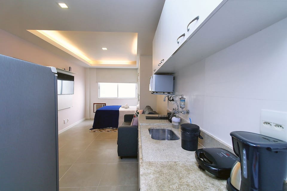Comfort Quadruple Room | Private kitchen | Electric kettle, blender, cookware/dishes/utensils