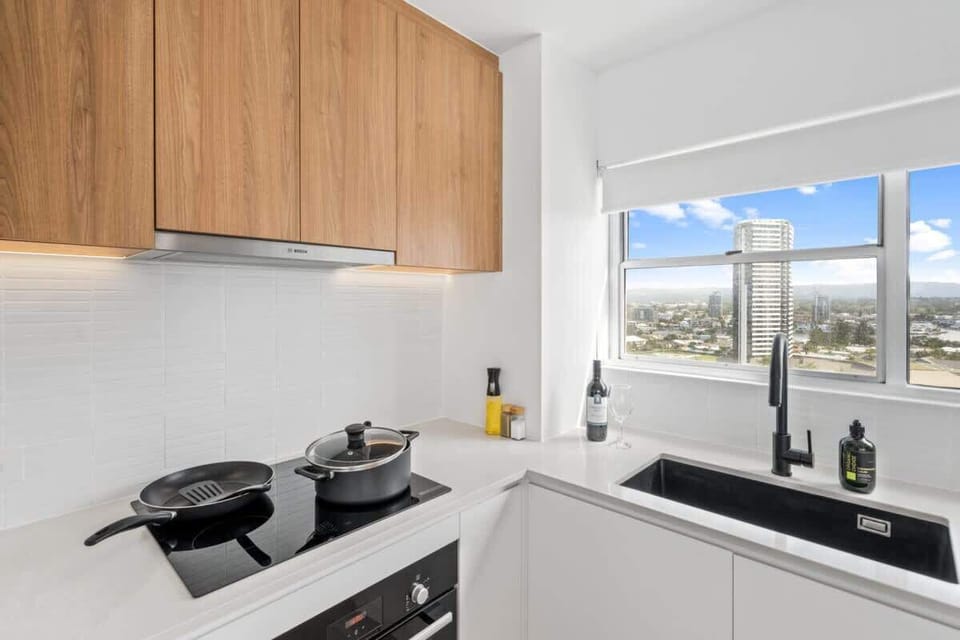 Complimentary oil, salt, and pepper are provided; just bring your eggs and enjoy whipping up a delightful breakfast in our well-equipped kitchen.