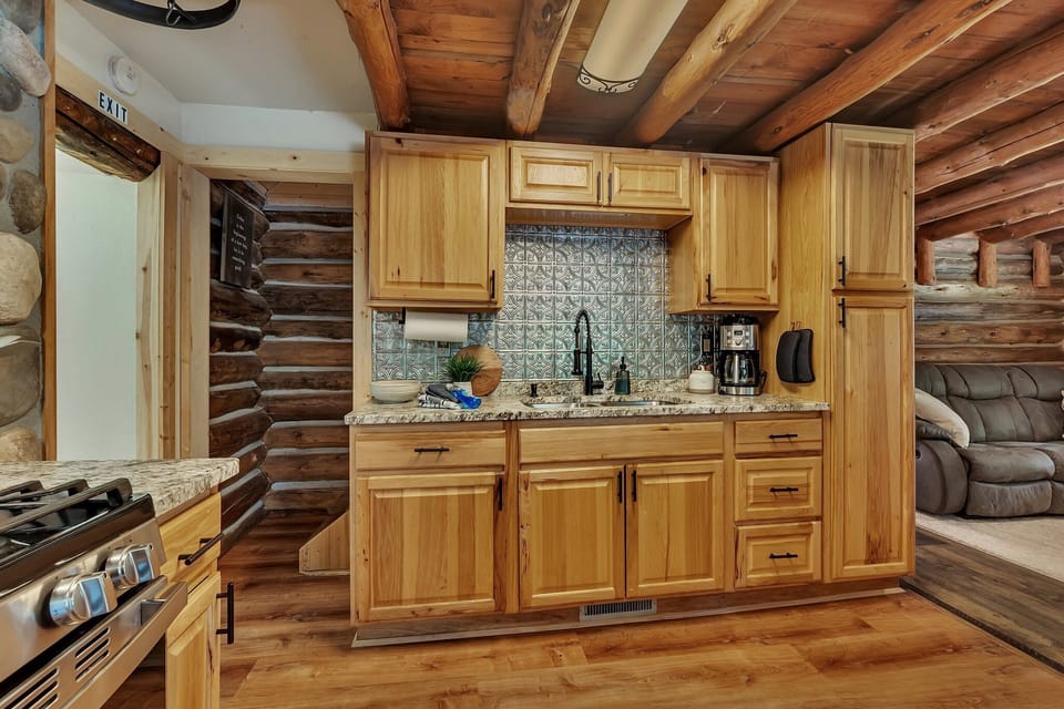 KITCHEN (2)