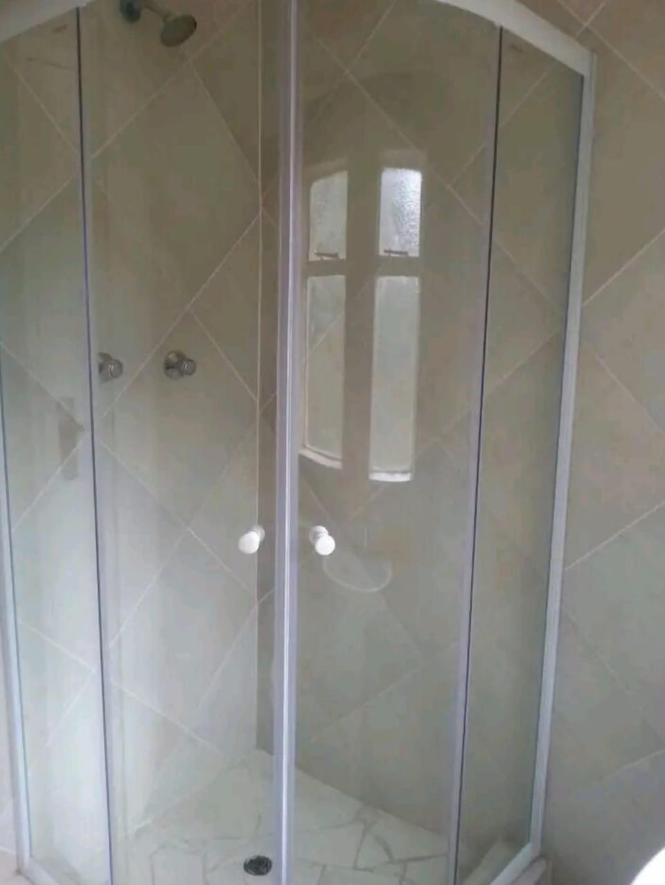 Standard Room | Bathroom | Slippers