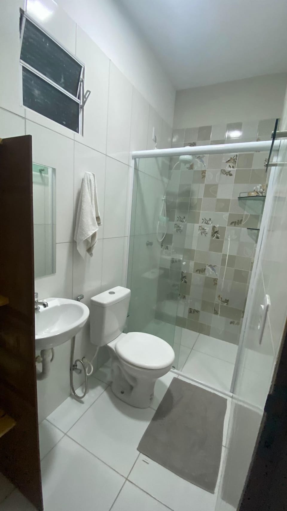 Classic Triple Room | Bathroom | Towels