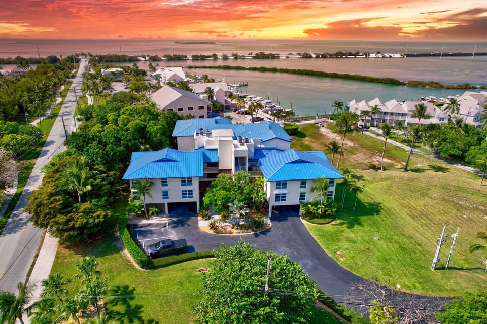 View of the condo from the backside. 