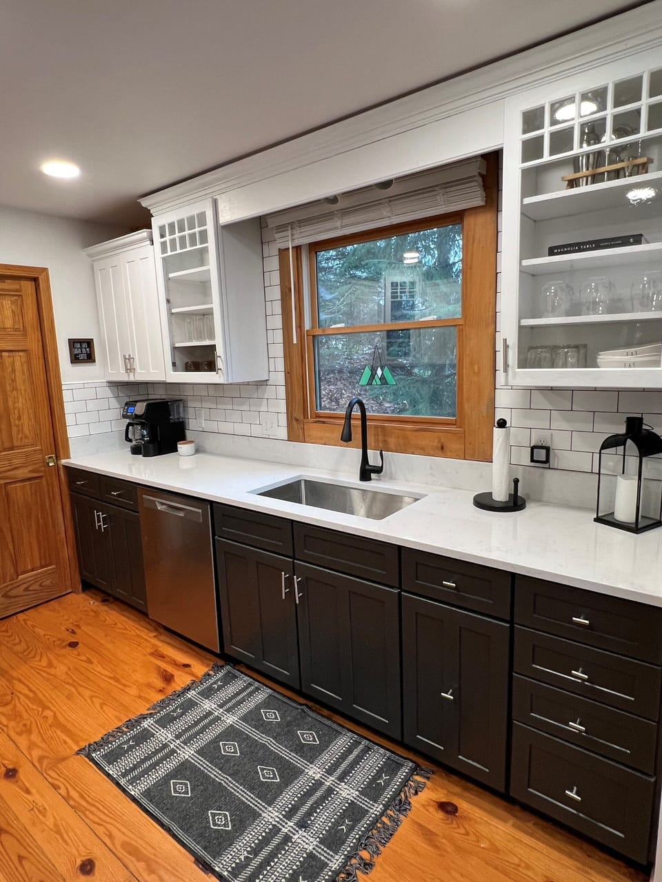 Full Kitchen with all the amenities