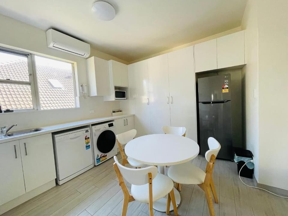 Apartment | Private kitchen | Full-size fridge, microwave, oven, toaster