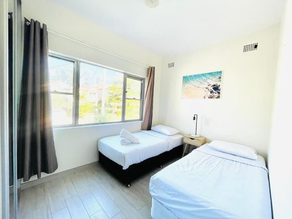 Apartment | 2 bedrooms, iron/ironing board, free WiFi, bed sheets
