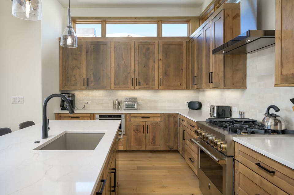 Fully Equipped Chef's Kitchen