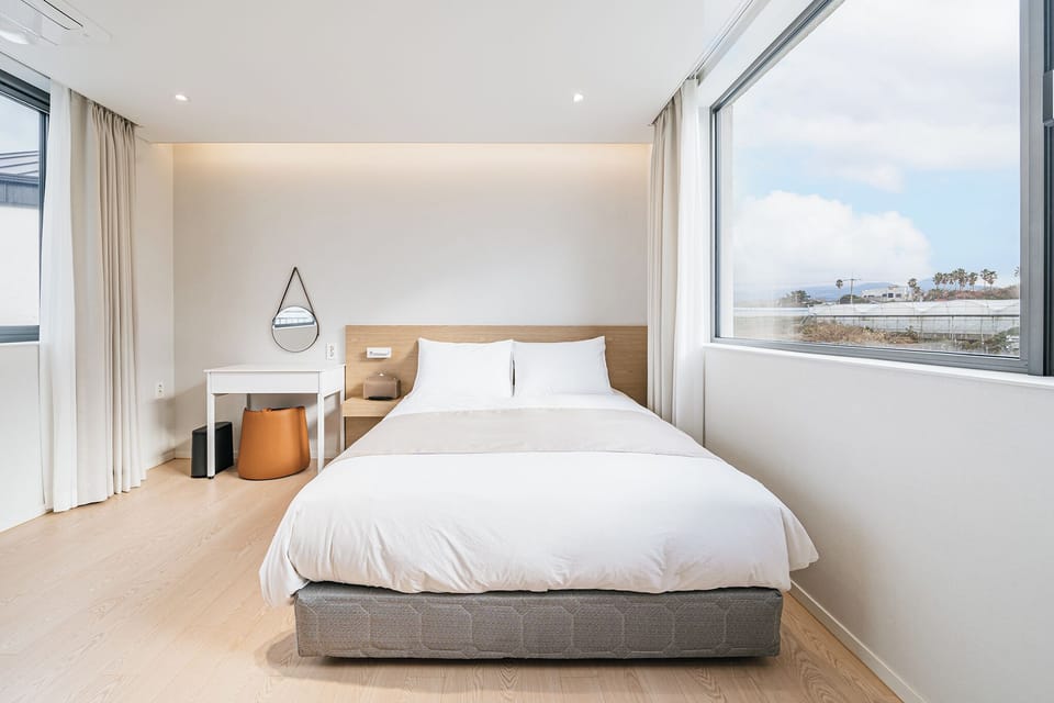 Deluxe Duplex, 2 Bedrooms, Private Pool, Ocean View | 2 bedrooms, premium bedding, individually decorated