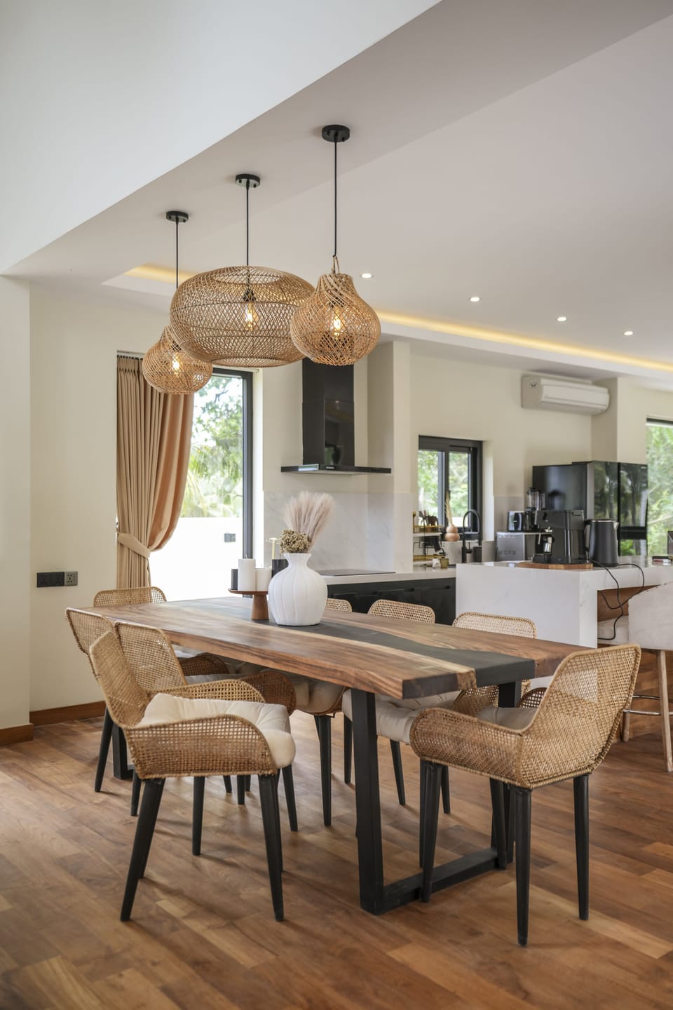 Villa, 4 Bedrooms | Living area