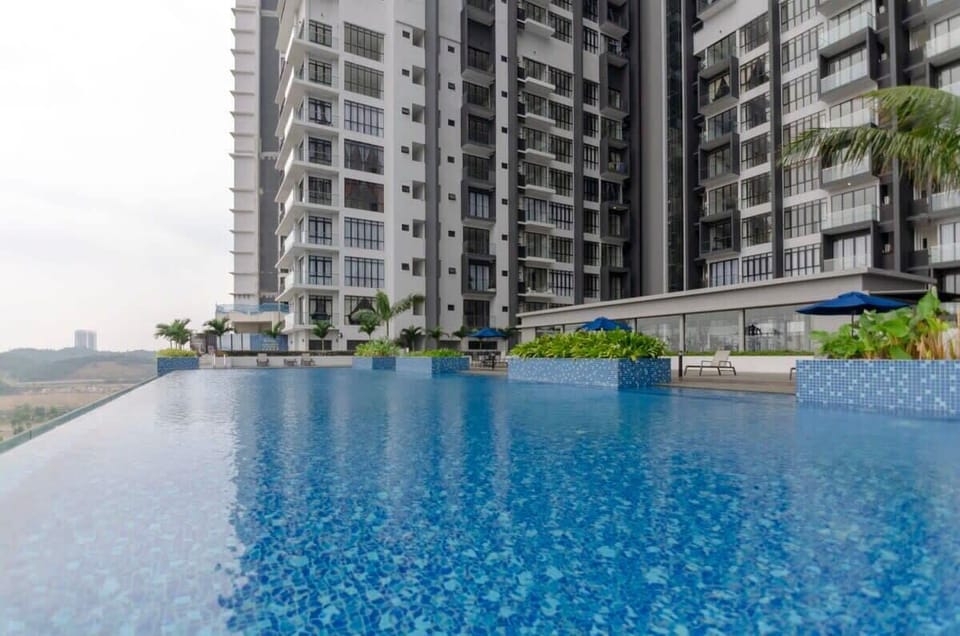 A beautiful outdoor's infinity pool. *Open with restrictions
