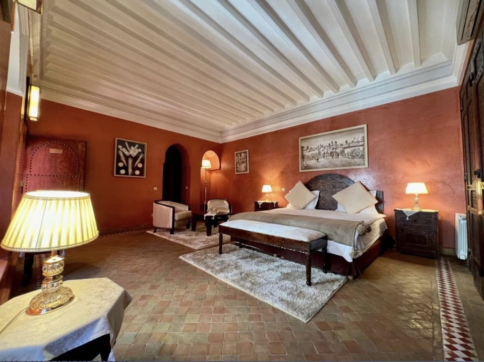 Deluxe Suite | In-room safe, free WiFi